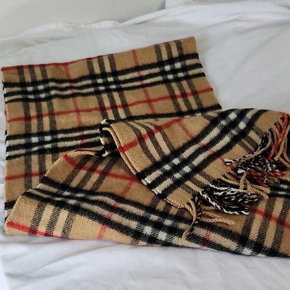 Burberry Tan and Black Plaid Scarf - Picture 5 of 5